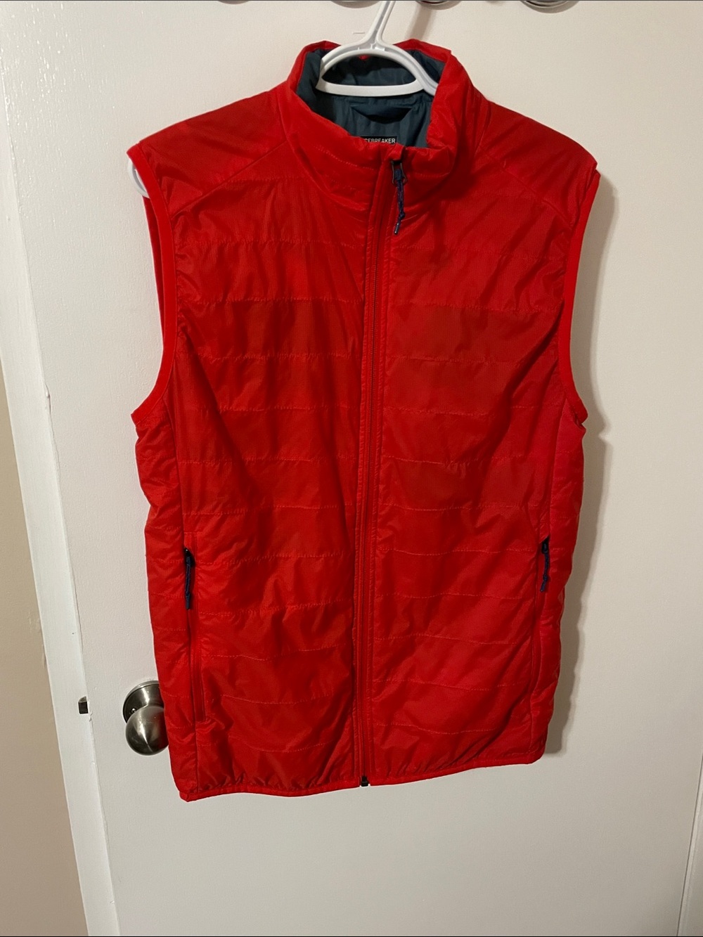 Icebreaker Red Quilted Full Zip Vest Size Medium